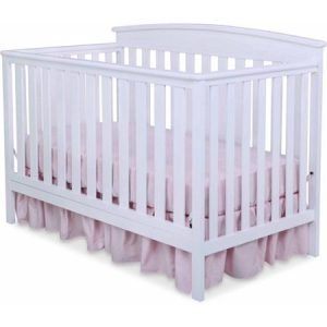 Tempat Tidur Bayi Dari Kayu