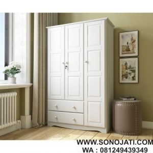 Lemari Pakaian 3 Pintu