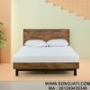 Tempat Tidur Sandaran Kayu Gabriel