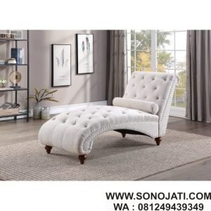 Kursi Malas Empuk Dengan Bantal Lumbar