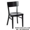 Kusi Cafe Minimalis dari Kayu Solid Aghen