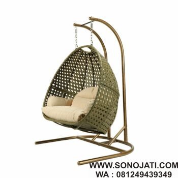 Ayunan Gantung Rotan Emas Dudukan Ganda