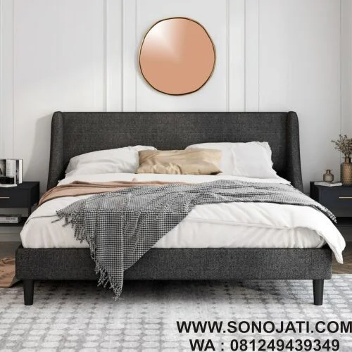 Tempat Tidur Kayu Mullican