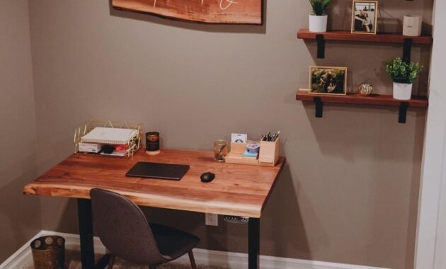 Meja Kerja Kantor