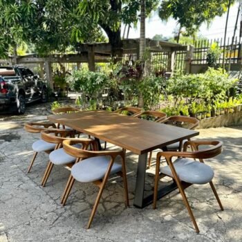 meja makan