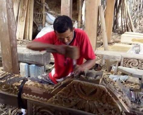 tukang ukir