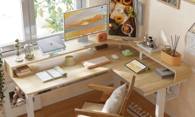 ruangan kantor kursi kayu
