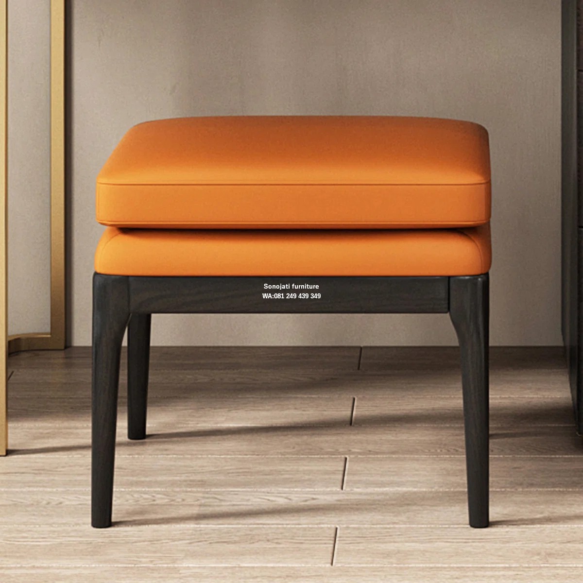 Bangku Rias Minimalis Lari Latitude® Bangku Rias Minimalis Lari Latitude®