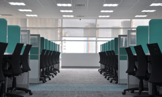 furniture kesehatan untuk pekerja kantoran yang harus lakukan banyak duduk