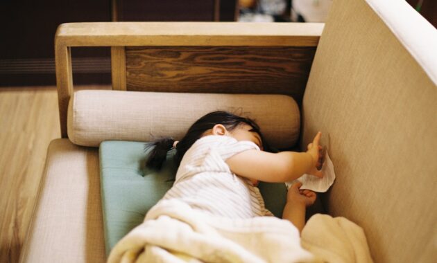 sofa sehat tanpa bahan kimia berbahaya untuk anak