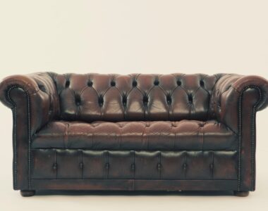 perbedaan sofa sehat dan sofa biasa yang penting diketahui