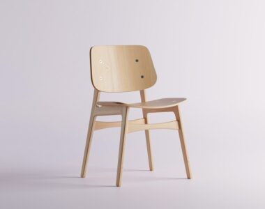 kursi kayu ergonomis untuk tulang belakang